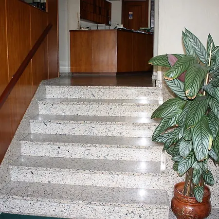 Hotel Cristaleiro 2*